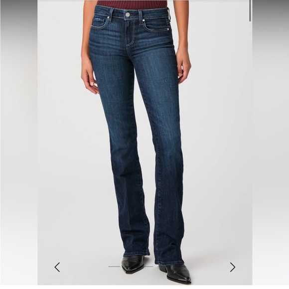Paige manhattan mid rise luxuriously soft flawless fit slim boot jeans. Size 26 - Picture 2 of 13